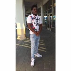 Meet your Posher, Corey